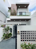 cần bán gấp nhà mt đường hồ văn cống, shr, nội thất cơ bản đầy đủ, đường xe hơi, giá 2 tỷ 500