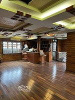 bán xưởng mặt tiền kinh doanh và biệt thự ngang 50m giá giảm cực sâu từ 63tỷ còn 50tỷ