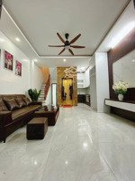 10 điểm không nhưng! nhà kim mã thông ngọc khánh, nguyễn công hoan, cách ô tô 25m, nhà mới 6t tm