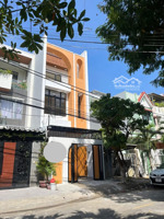 cần bán căn nhà 3 tầng mặt tiền đường mỹ an 23, phường mỹ an, quận ngũ hành sơn, tp đà nẵng