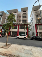 chính chủ bán liền kề xẻ khe đối diện chung cư khai sơn city 100m2,mt 6.2m lh: 