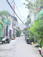 chợ bà chiểu thông ra phan đăng lưu - hẻm 6m xe hơi - 52m2 3 tầng có sân thượng - 6.6 tỷ còn tl