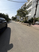 cho thuê nhà mt đg 16m đối diện dãy a1, a2 cotec, dt 5x20m 100m2, nhà 1 trệt 1 lửng, giá 10tr/tháng