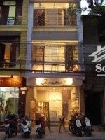 cho thuê nhà mặt phố hàng trống - ngay ngã 3 hàng gai, vị trí cực đẹp phố cổ hoàn kiếm