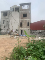 chính chủ bán đất full thổ cư gần ngã tư đèn xanh đèn đỏ công an huyện cũ