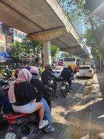 bán đất mặt phố cầu giấy, nhà 2 thoáng, mt 6m, vỉa hè rộng kinh doanh