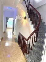 4.x tỷ. khu phân lô cán bộ nhà 4 tầng mới, ngay chợ que hàn, không lỗi. giá rẻ. 