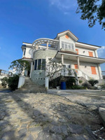 bán gấp biệt thự sân vườn mt đường nguyễn đình kiên 40x25m 3 tầng + hầm giá 18 tỷ lh 