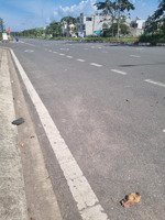 cần tiềng bán gấp lô biệt thự sân vườn khu tái định cư sân bay long thành