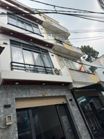 nhỉnh10 tỷ nhà ngay lê hồng phong phương 2 quân 10 hẻm ôtô tránh nhau cách mặt tiền 30m