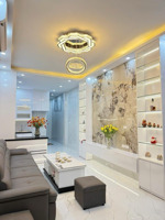 vài bước chân ra phố minh khai, oto quay đầu, kinh doanh, ngõ thông, trước nhà 3m, không qh