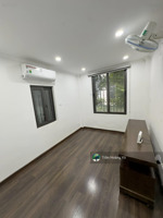 bán nhà sát hồ trúc bạch, 1 nhà ra phố ngõ thông, dt 55m2 x 5 tầng, mt 4.7m