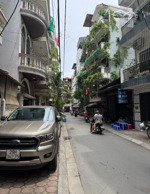 bán nhà kim đồng , hoàng mai. dt 70m2 6t mặt tiền 4m giá 26,3tỷ .lh 