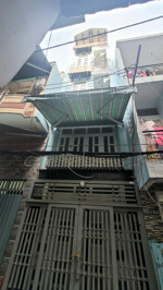 q4, ngay cầu calmette, cách mặt tiền đoàn văn bơ 10m, 5 tầng, không quy hoạch chỉ 5 tỷ