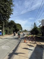 hạ giá đất thổ cư 241,5m², chỉ 9 triệu/m² sổ vuông nở hậu, xây dựng ngay, qh khu dân cư hiện hữu