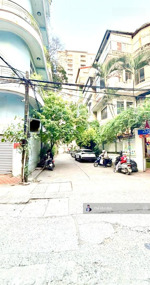 (giá đầu tư) 13.9tỷ ngõ 8 võng thị 124m2, ở rộng rãi, xây chdv cho thuê, cách hồ tây 100m