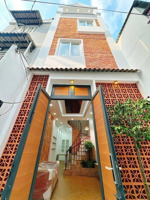 nhà đẹp khánh hội q4- 40m2- 5 tầng đúc - ko qh- chỉ 6 tỷ nhỉnh