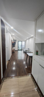 cbo thuê căn góc xẻ khe tòa g5 tầng trung. full nội thất. vào ở ngay