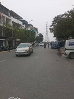 bán nhà phố bạch mai ,để chia tài sản. diện tích 65.5m2 5 tầng gía tốt.