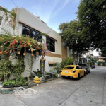 luỹ bán bích giáp tân bình, hẻm xe hơi, dt 4x15m, btct, 2 tầng, 2pn,