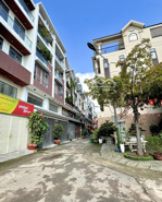 khu nhà đẹp dương quảng hàm - 4tầng (4.3 x 13) hẻm 5m thông, sổ vuông a4 - giá chỉ 9.2tỷ