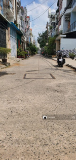 nhà 4 tầng, 77m2, ngang lớn 4,5m, hẻm xe tải thông, đối diện công viên, tặng nội thất, gần emart