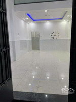 nhà cấp 4 , mới (4x12) hẻm thông 4m đường lạc long quân