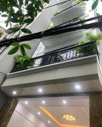 bán nhà hoàng mai ,hoàng mai .dt 39m2 5t mặt tiền3,5m giá 15,2tỷ .lh 