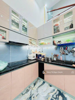 quận 8, căn hộ dịch vụ, 4.2 x 40, âu dương lân, sầm uất, vip của p3, 35.x tỷ