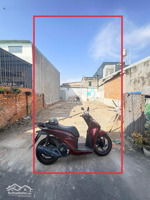 chủ gửi bán lô đất phường biên hoà. dt: 8x15=124m2. giá: 2tỷ490 đường xe 5 chỗ. hướng: đông