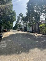 bán nhanh lô đất siêu phẩm ngay đường n7 cách ql13 chỉ 650m dt 105m2 full thổ cư, công chứng liền