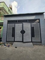 chính chủ bán trệt lầu ngay trung tâm dĩ an. gần chợ 500m. siêu thị go 1,5km. dt 107m2, 3pn, 2wc