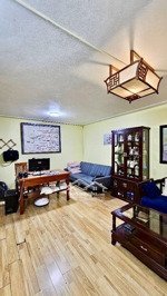 nhà ở ngay dân xây -gần ôtô- mặt tiền rộng- quan thánh- ba đình