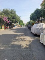 ngon, 150m2(5*30), 3 tầng, đường số 52, hbc, thủ đức, giá 11,5 tỷ, thương lượng chính chủ