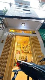 q4, cách mt đoàn văn bơ 80m - hẻm 2m5 - 3 tầng - ngang 2m6 dài 4m - kqh chỉ 1 tỷ 950tr