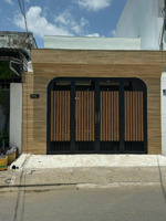 bán nhà c4 đẹp vào ở ngay, mt đường thương mại, xã trung chánh, hóc môn