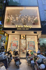 thuê thẳng nhận nhà luôn tại hàng đường - hàng ngang mặt tiền gần 5m