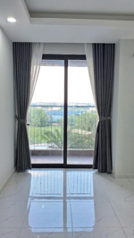 vào ở liền căn studio 4tr cọc 1 tháng tại opal skyline. lh: 