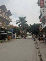 nhà 3 tầng kinh doanh đỉnh trung tâm chợ văn điển 35m2, mặt tiền 6,9m