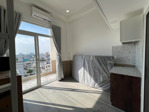studio vừa trống - phòng đẹp như hình - tách bếp - ban công vị trí: tạ quang bửu q8 - parcmall