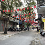 cần bán nhà 40m2 xây 6 tầng thang máy tại ngõ 612 đê la thành, ở hoặc kd dòng tiền, chỉ 13.8 tỷ