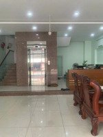 bán nhanh toà căn hộ 5 tầng 2 mtđường đinh tiên hoàng, 10 phòng, dòng tiền 40tr/ th, giá hơn 9 tỷ.