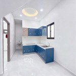 bán nhà đẹp 2 tầng vào ở ngay trên đường đoàn văn bơ.