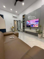 chủ cần bán gấp nhà 3 tầng hẻm xe hơi đs 3.p9 . gò vấp dt 80m2 nhỉnh 9tỷ hiện