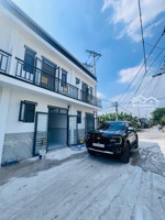 chính chủ gửi bán căn nhà mặt tiền bêtông 8m khu dân cư đô thị giá cực kì tót 625tr