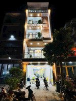 nhà phố 4 lầu đường phạm hữu lầu , quận 7 ,vị trí đẹp giá 17.9 tỷ