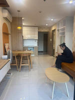 cần bán gấp 1n+ đã sửa như 2n, tầng trung hướng đb, đồ cơ bản sẵn sổ ko vay