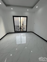 nhà đẹp ở ngay nguyễn văn linh, thạch bàn nhỉnh 6 tỷ