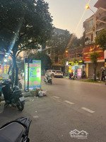 chỉ 12 tỷ, bán gấp đất mặt phố văn quán, 35m2, mt 3,5m, kinh doanh, vỉa hè, ô tô tránh, không lỗi