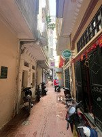 chính chủ bán gấp nhà lý nam đế, cửa đông. dt 55m2 hướng đông nam thoáng mát. giá 17,8 tỷ